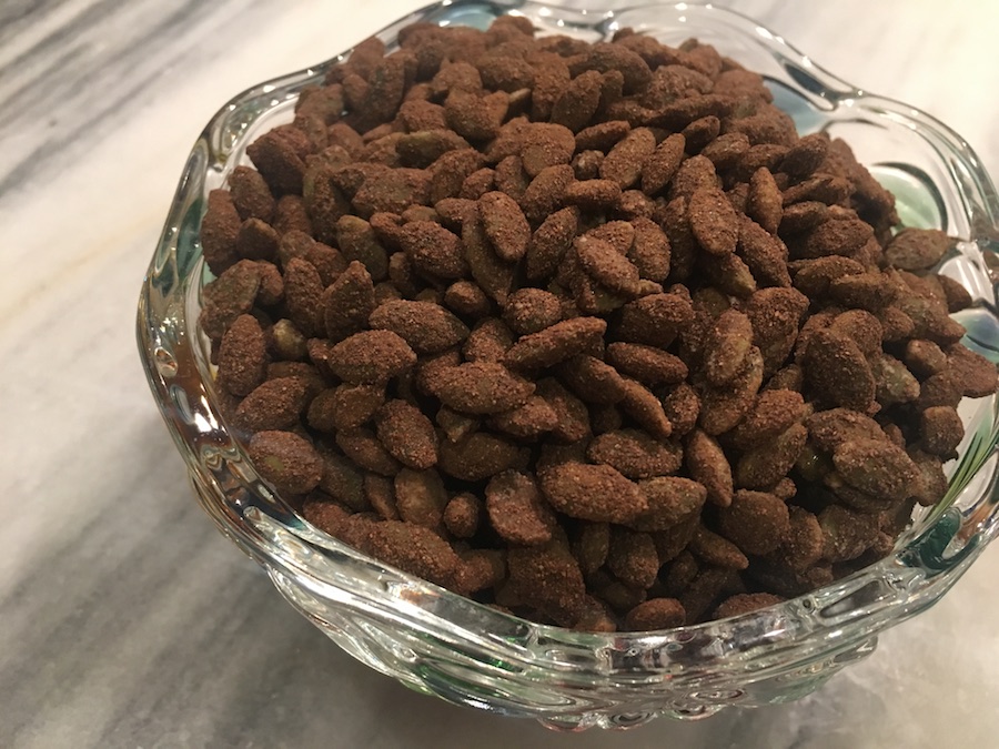 cinnamon candied pumpkin seeds